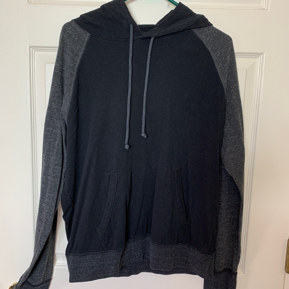 MENS - American Eagle Black Hoodie Shirt